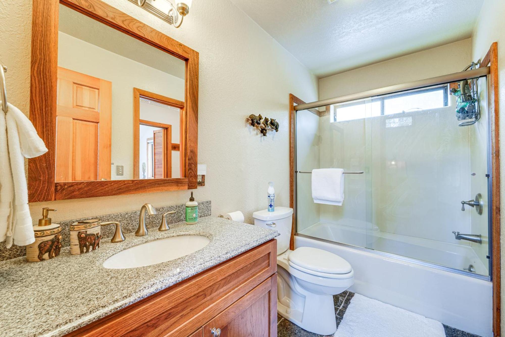 Family-Friendly Truckee Cabin In Tahoe Donner! Luaran gambar