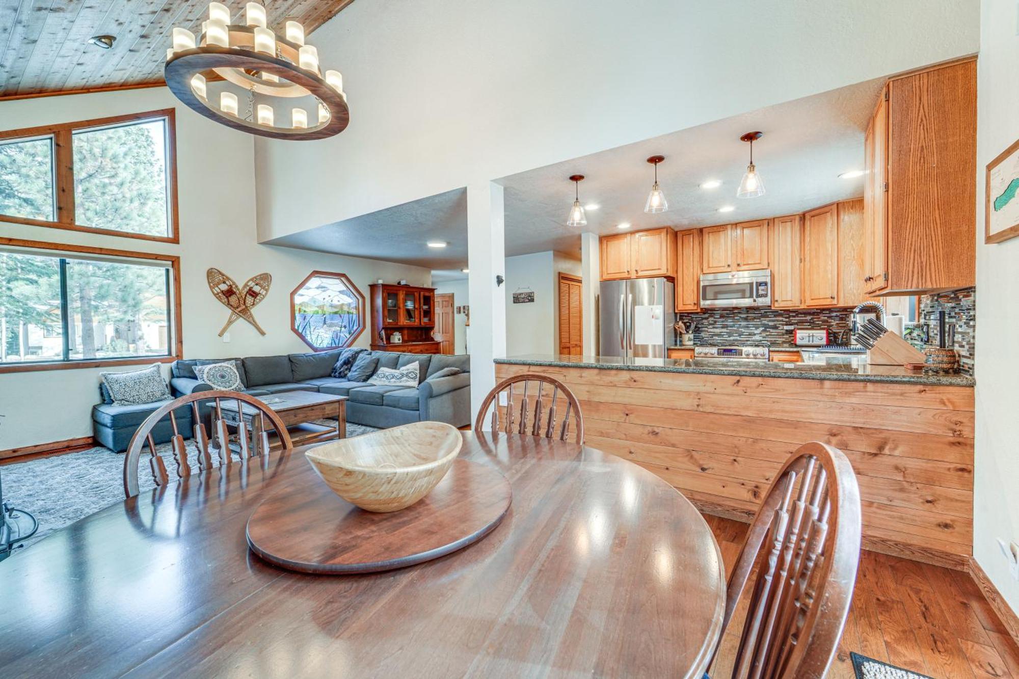 Family-Friendly Truckee Cabin In Tahoe Donner! Luaran gambar