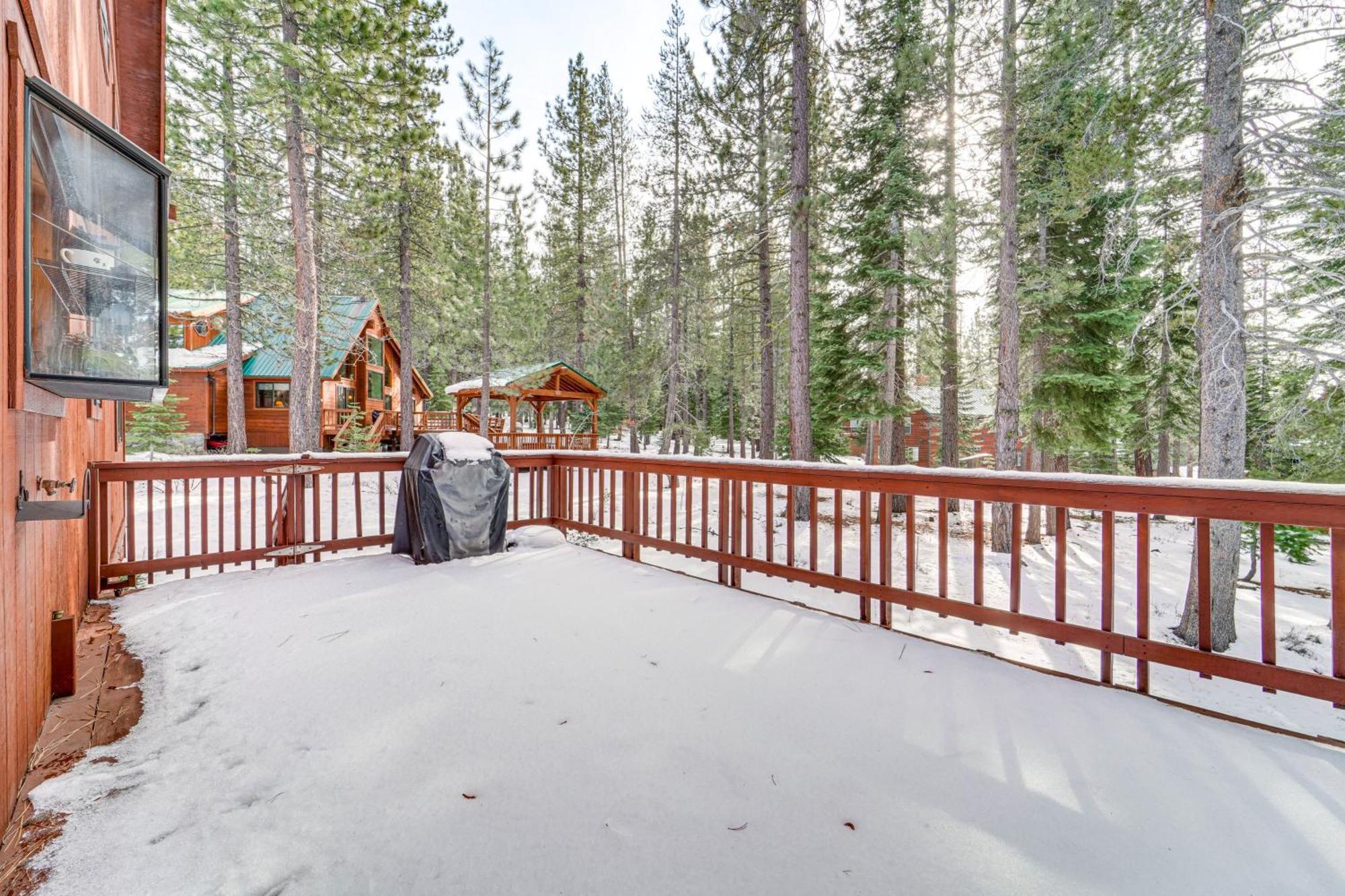 Family-Friendly Truckee Cabin In Tahoe Donner! Luaran gambar